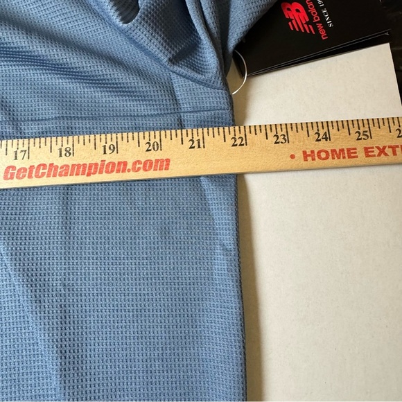 New Balance Men's Tenacity Hooded Quarter Zip - Picture 5 of 8